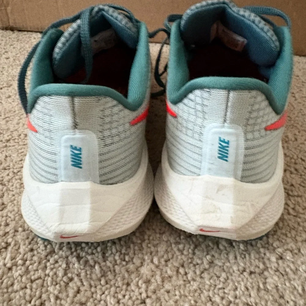 Nike Air Zoom Pegasus 39 Turquoise blue and Orange Running Shoes